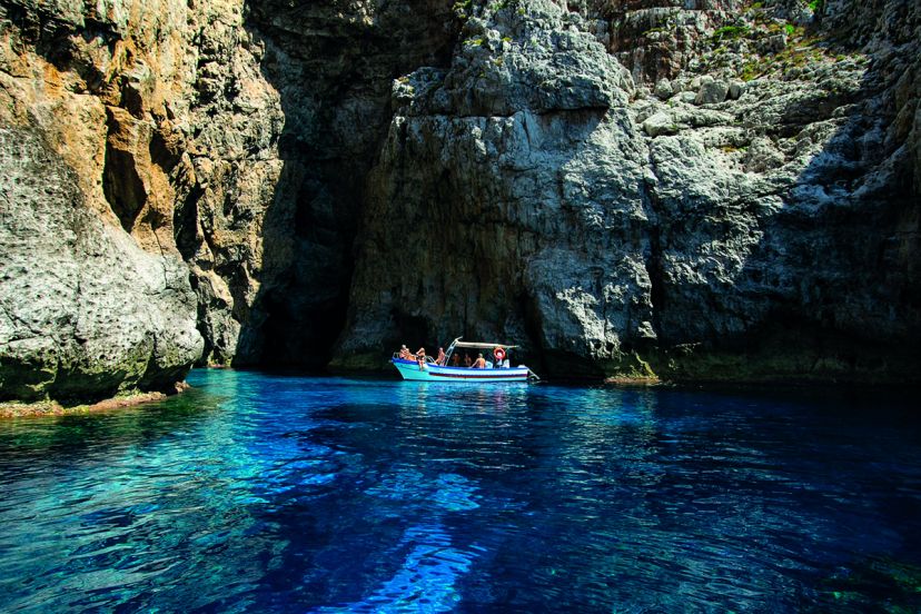 Levanzo La Grotta Del Genovese